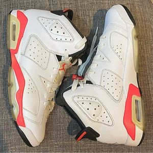 Air Jordan 6 Retro “White Infrared” 2014 GS 7Y Great condition.Pre-loved.Gently.